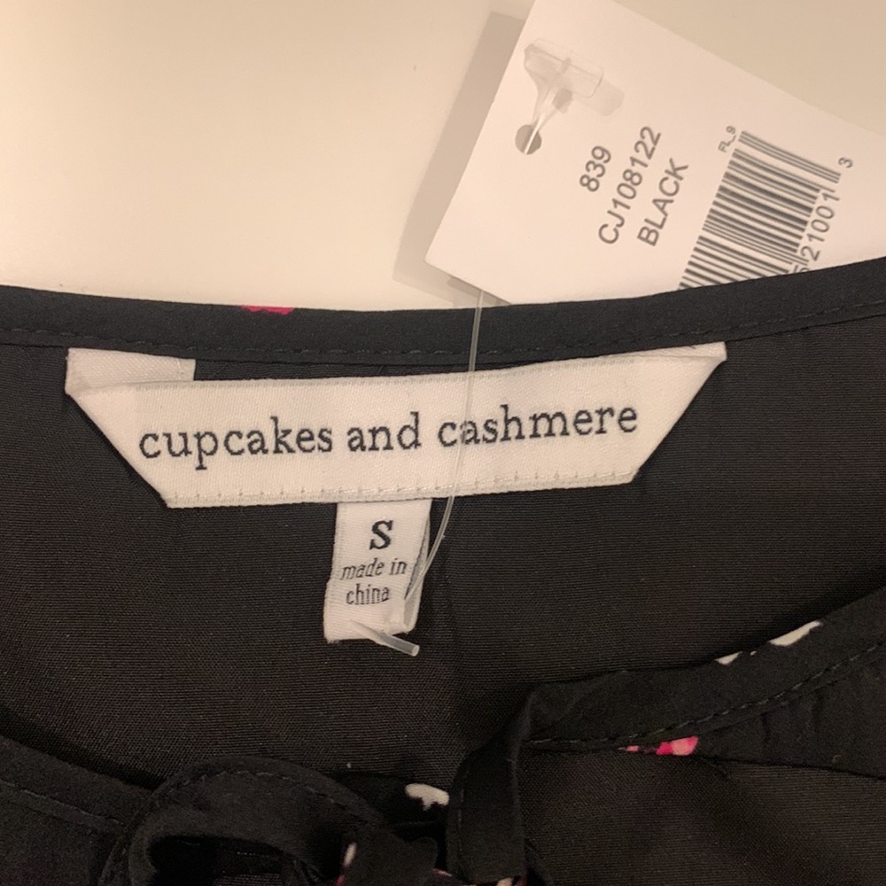 Cupcakes and Cashmere: New With Tags Ladies Dress Size Small - Picture 7 of 12